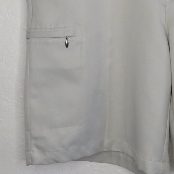 IZOD* Men's 1.5" Belt Loop Multipocketed Flat Front Khaki Golf Shorts~ Size 36 - Picture 12 of 13